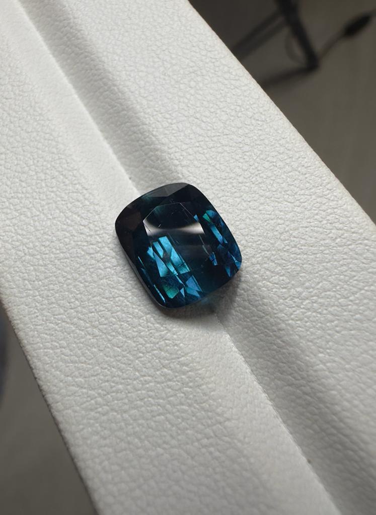 Faceted blue tourmaline indicolite gemstone 4.38 ct