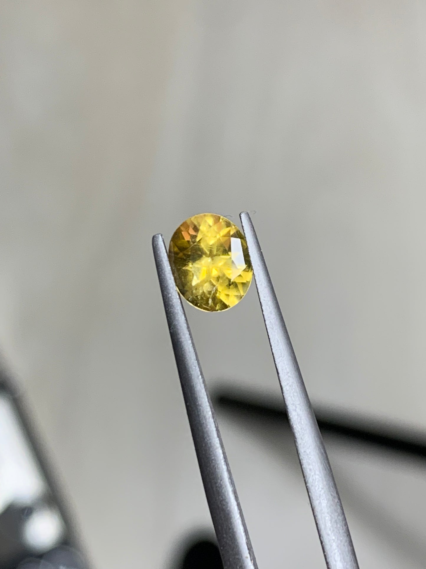 Faceted Beryl heliodor 1.095 ct