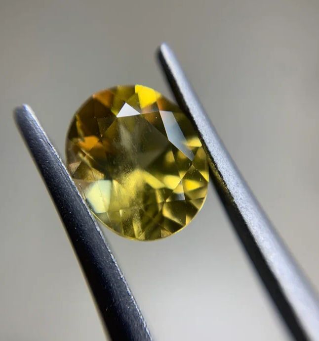 Faceted Beryl heliodor 1.23 ct