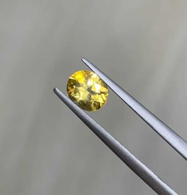 Faceted Beryl heliodor 1.23 ct