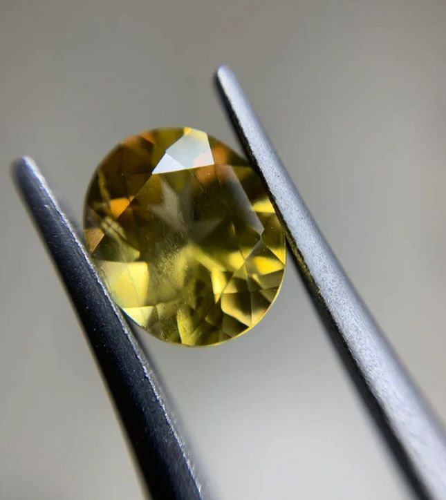 Faceted Beryl heliodor 1.23 ct