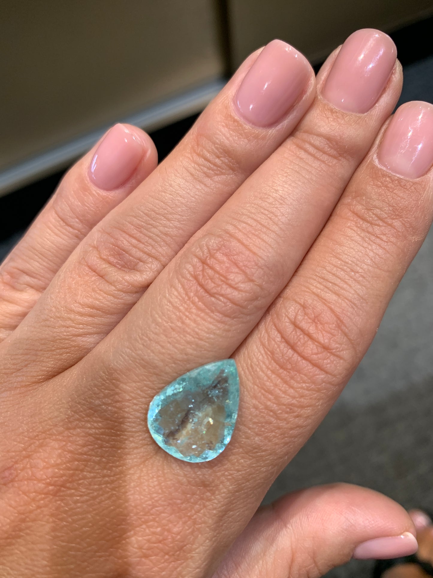 Certified Faceted Paraiba tourmaline, 10.71 ct