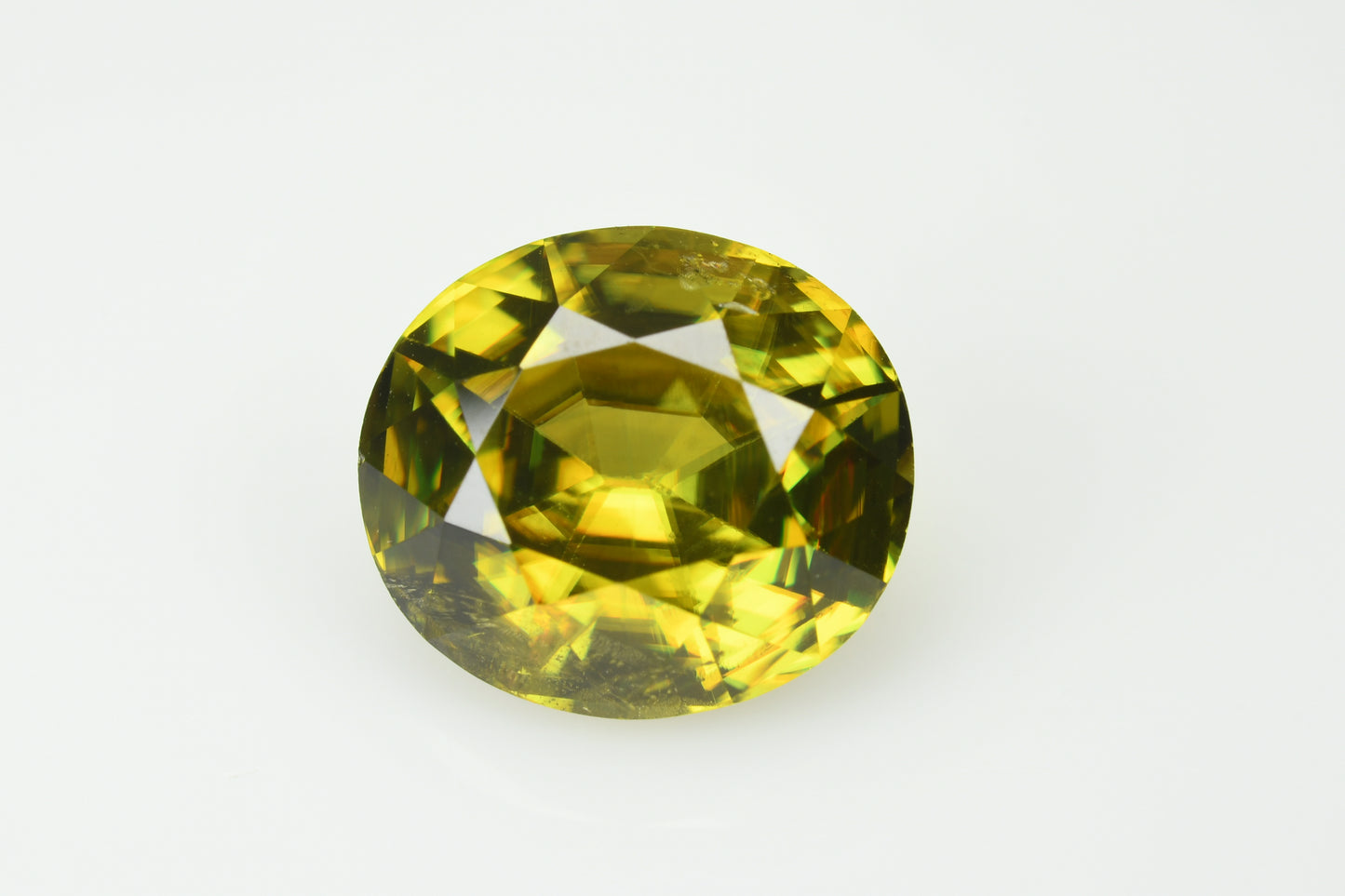 Faceted yellowish green sphene 3.75 cts