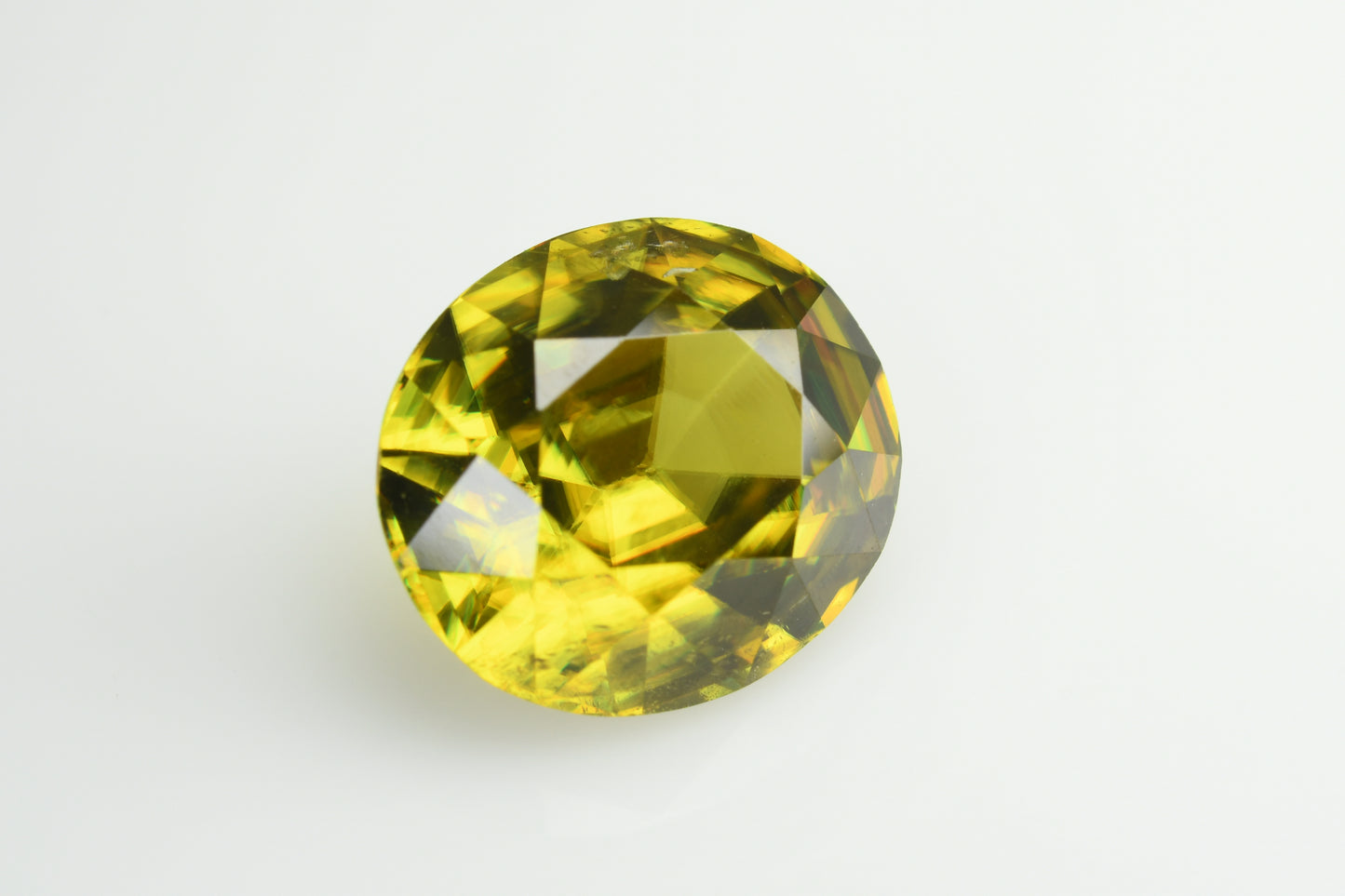 Faceted yellowish green sphene 3.75 cts