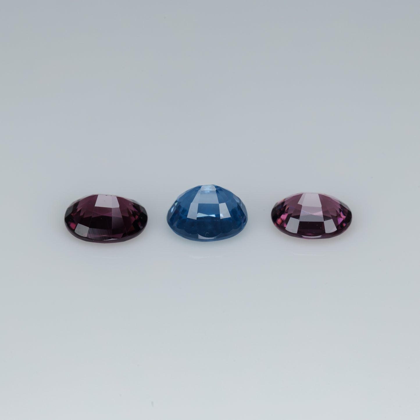 Faceted spinel set 1.34 ct