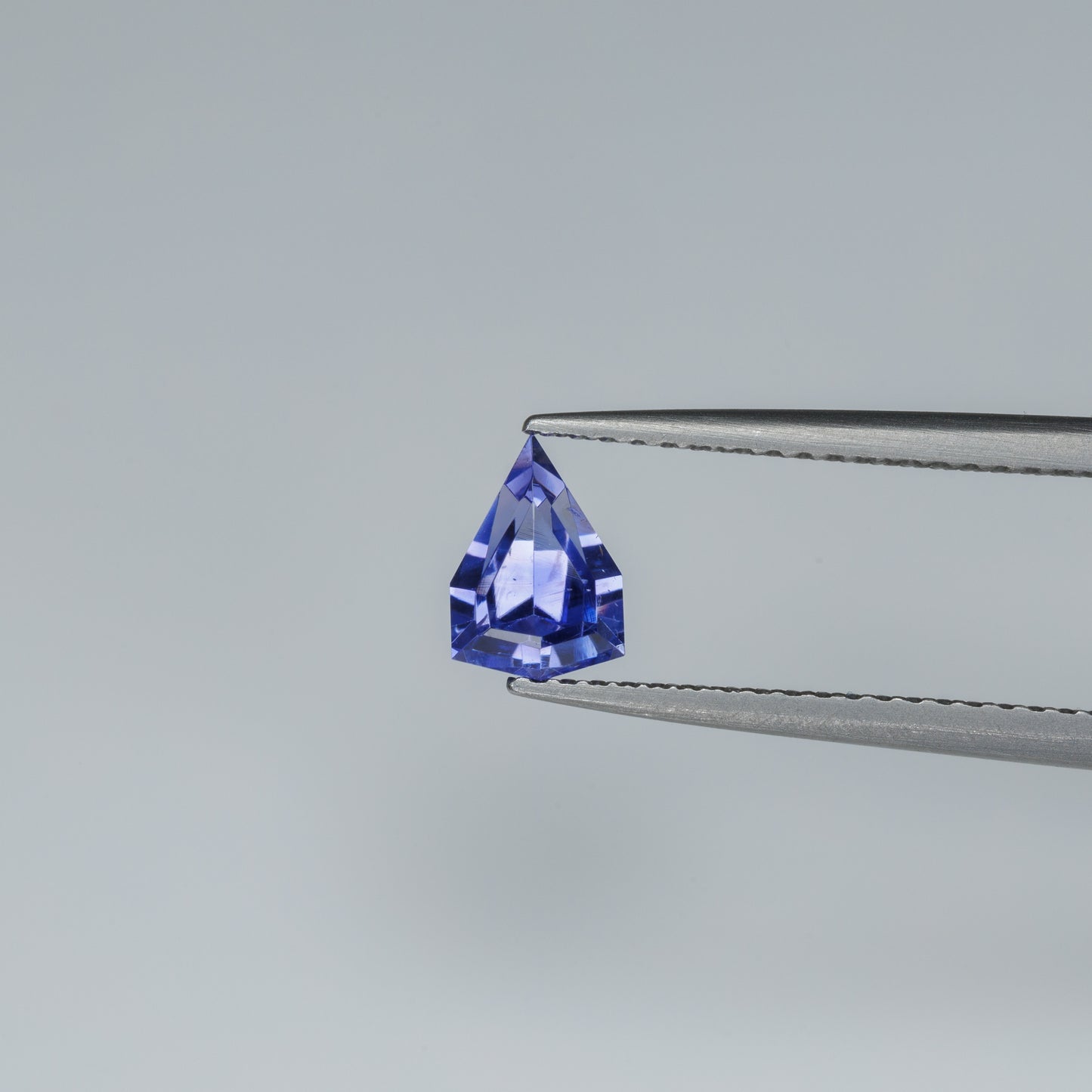 Heated certified Ceylon Sapphire 1 ct