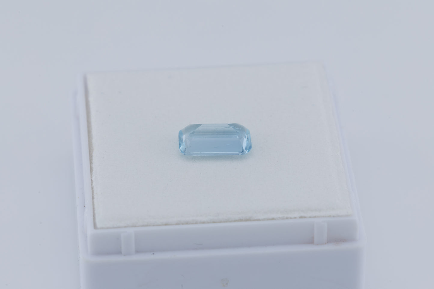 Faceted aquamarine octagon, 1.45 cts
