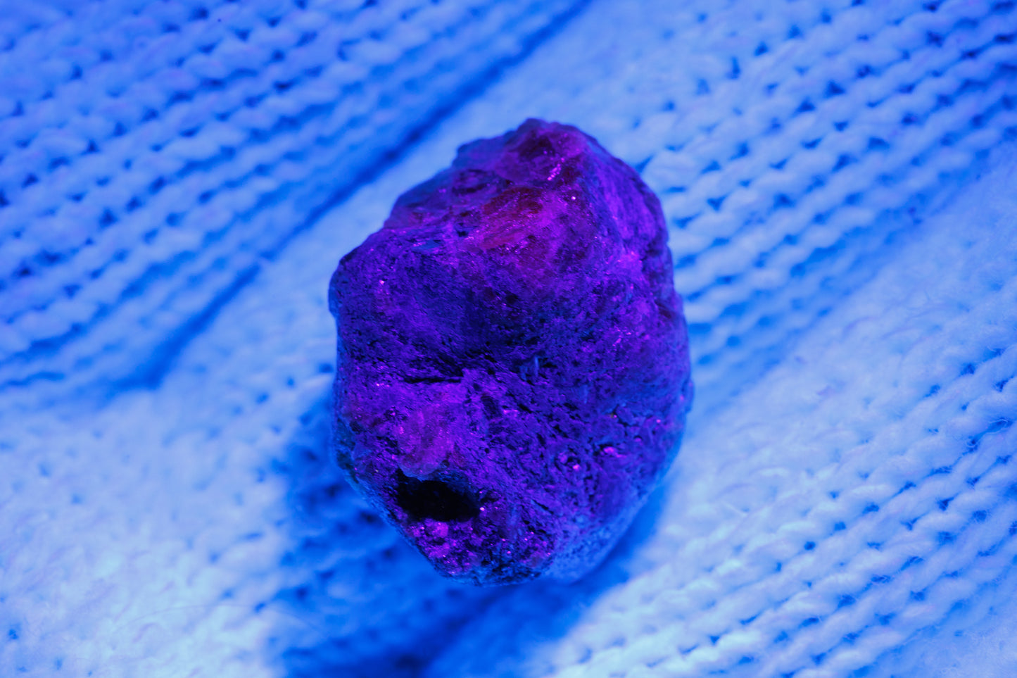 Large alexandrite collectible specimen, chrysoberyl, 52 carats