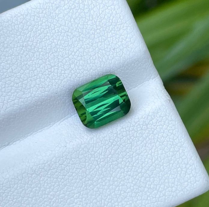 Faceted green tourmaline 3.78 ct