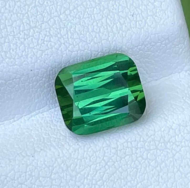 Faceted green tourmaline 3.78 ct
