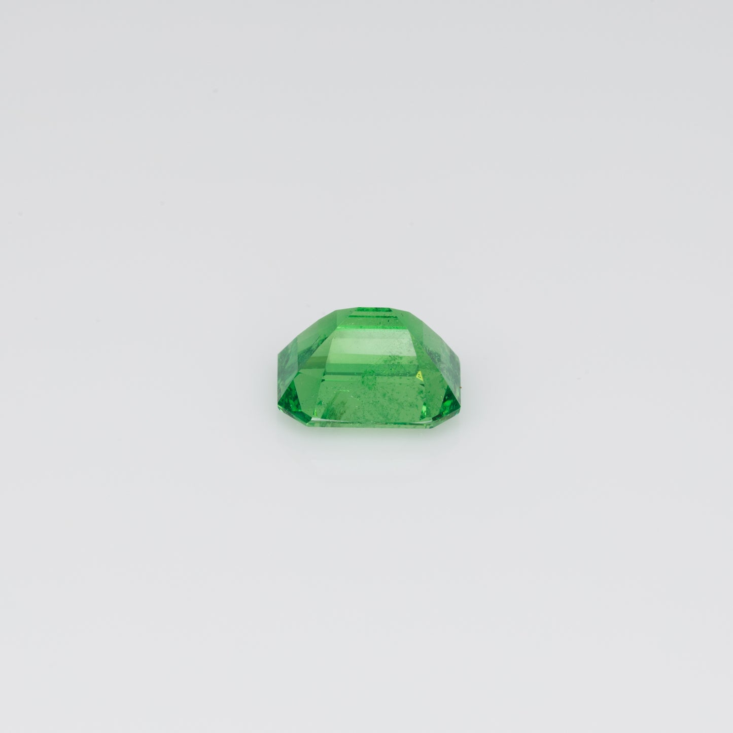 1.42 cts Certified faceted tsavorite garnet