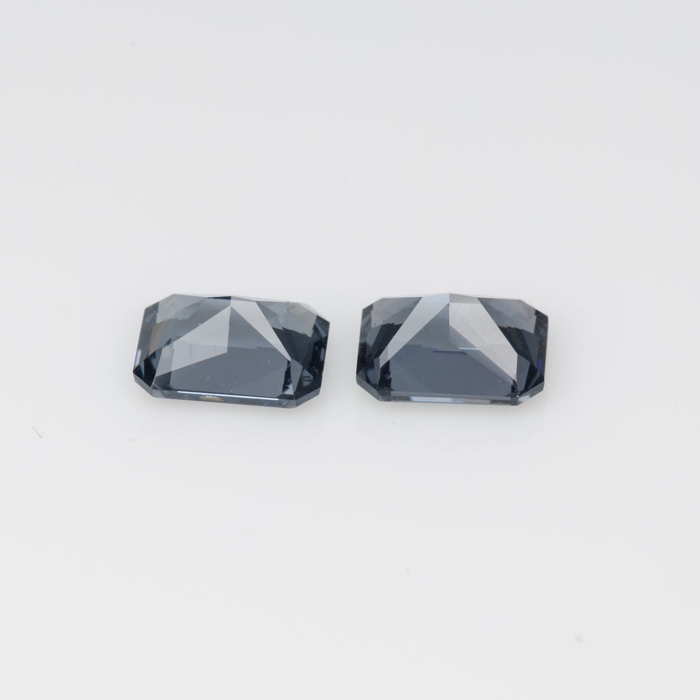 1.57 cts Faceted grey spinel pair