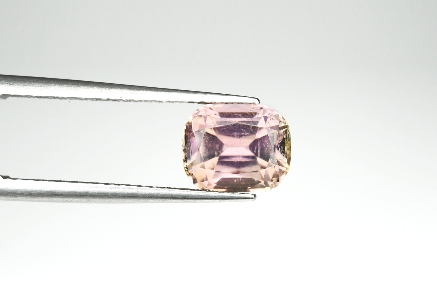 Afghan tourmaline in the color of a dusty rose 2.22 ct