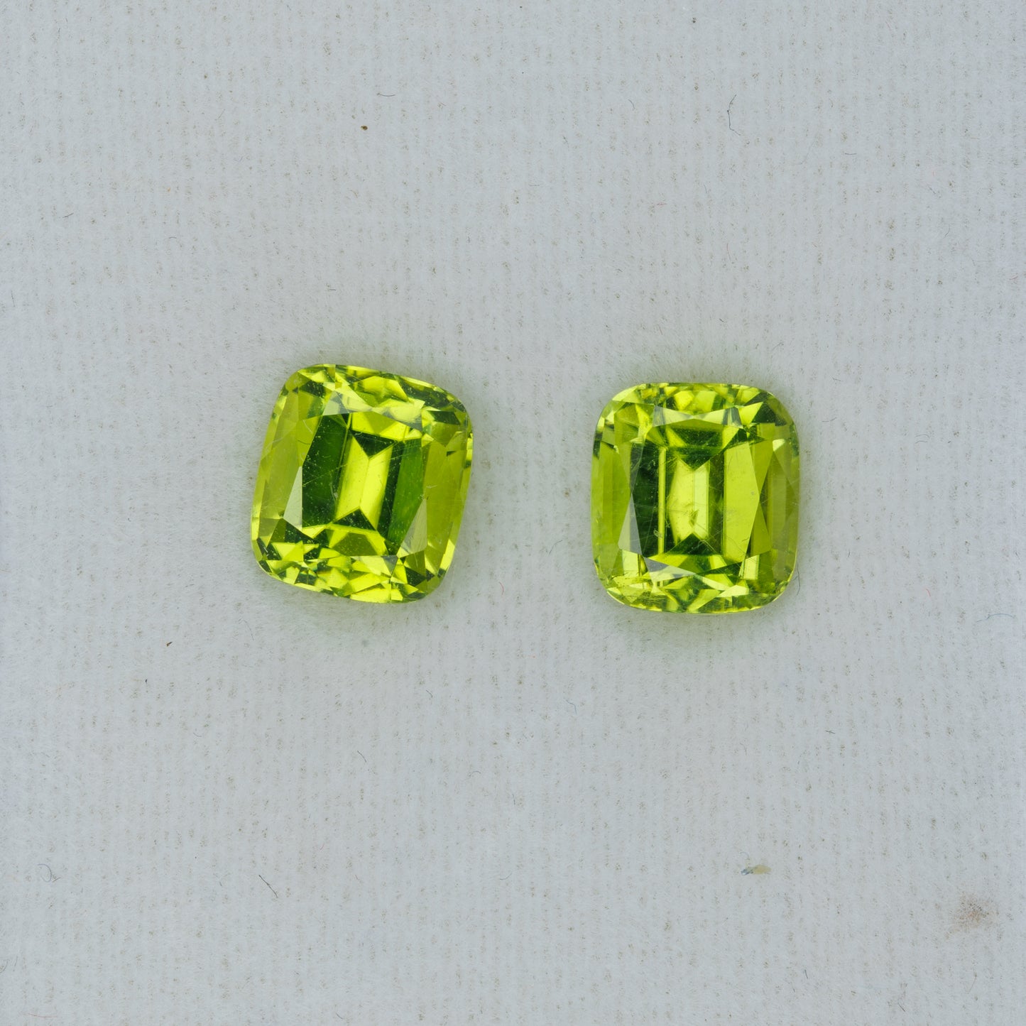 Faceted peridot pair, 3.32 cts