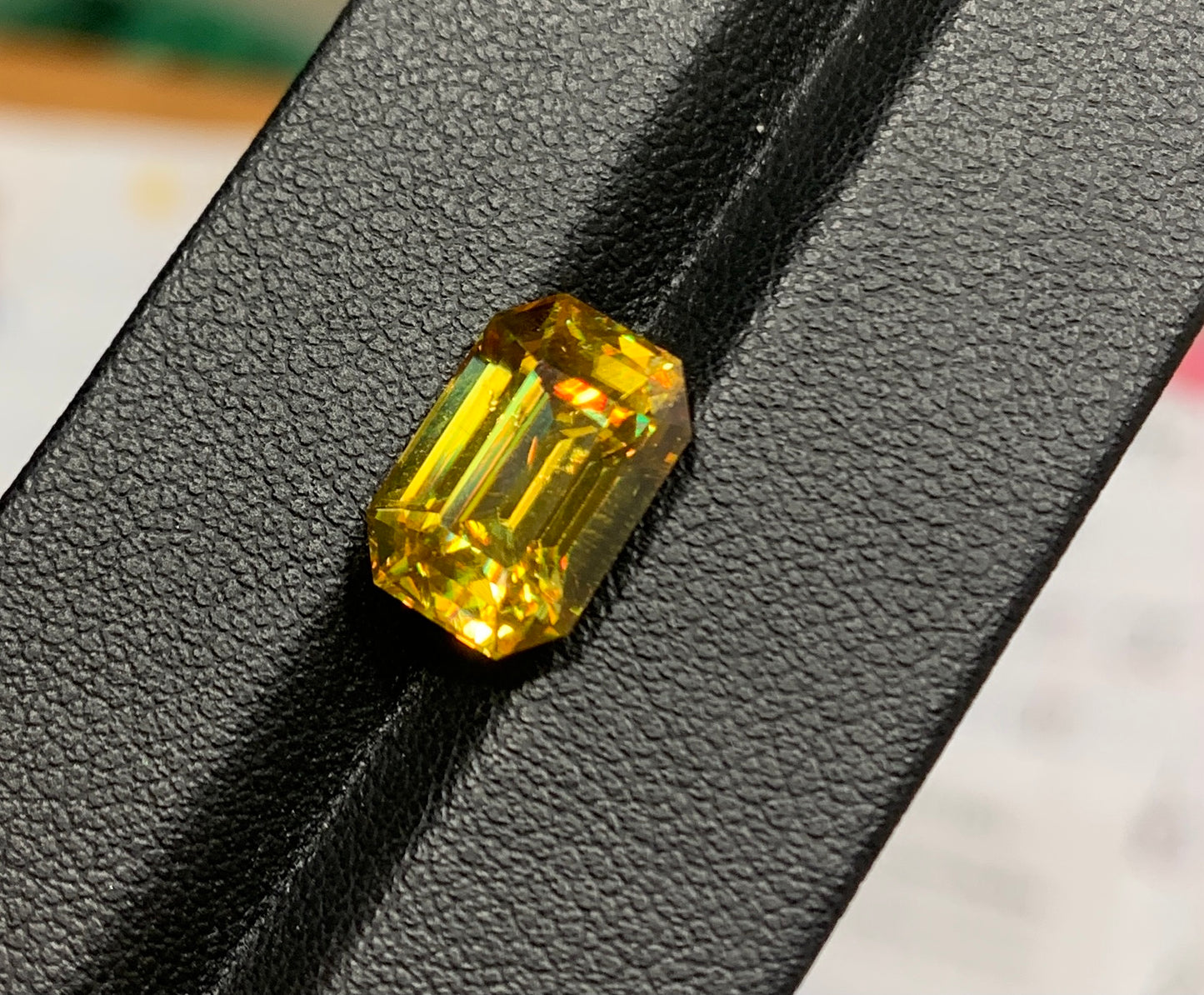 Yellow faceted sphen 5.4 ct