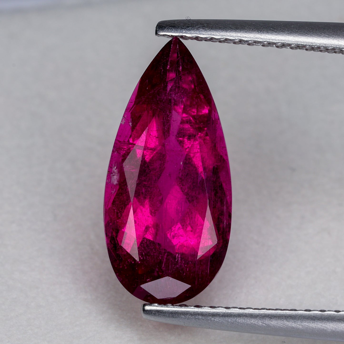 Faceted teardrop rubellite tourmaline, 3.75 cts