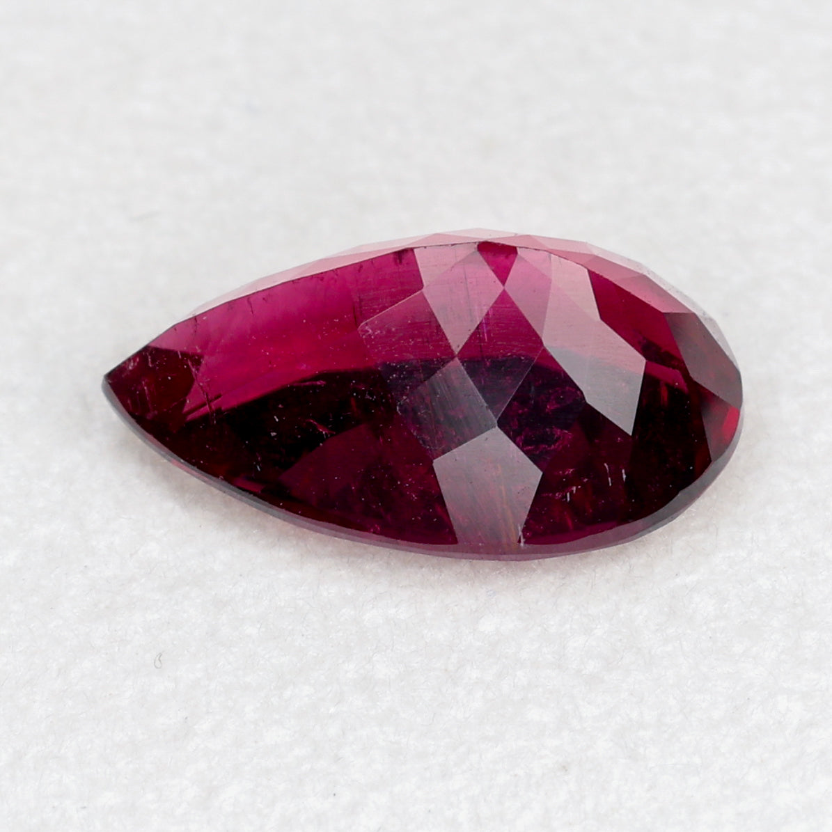 Faceted teardrop rubellite tourmaline, 2 cts