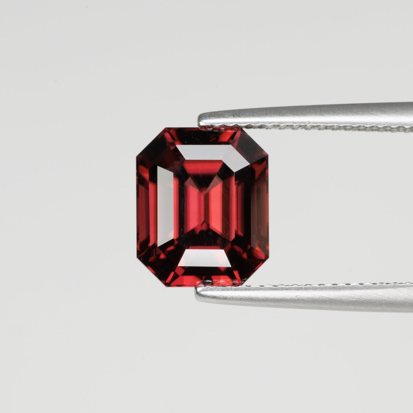 6.32 cts, Faceted red zircon, cushion cut