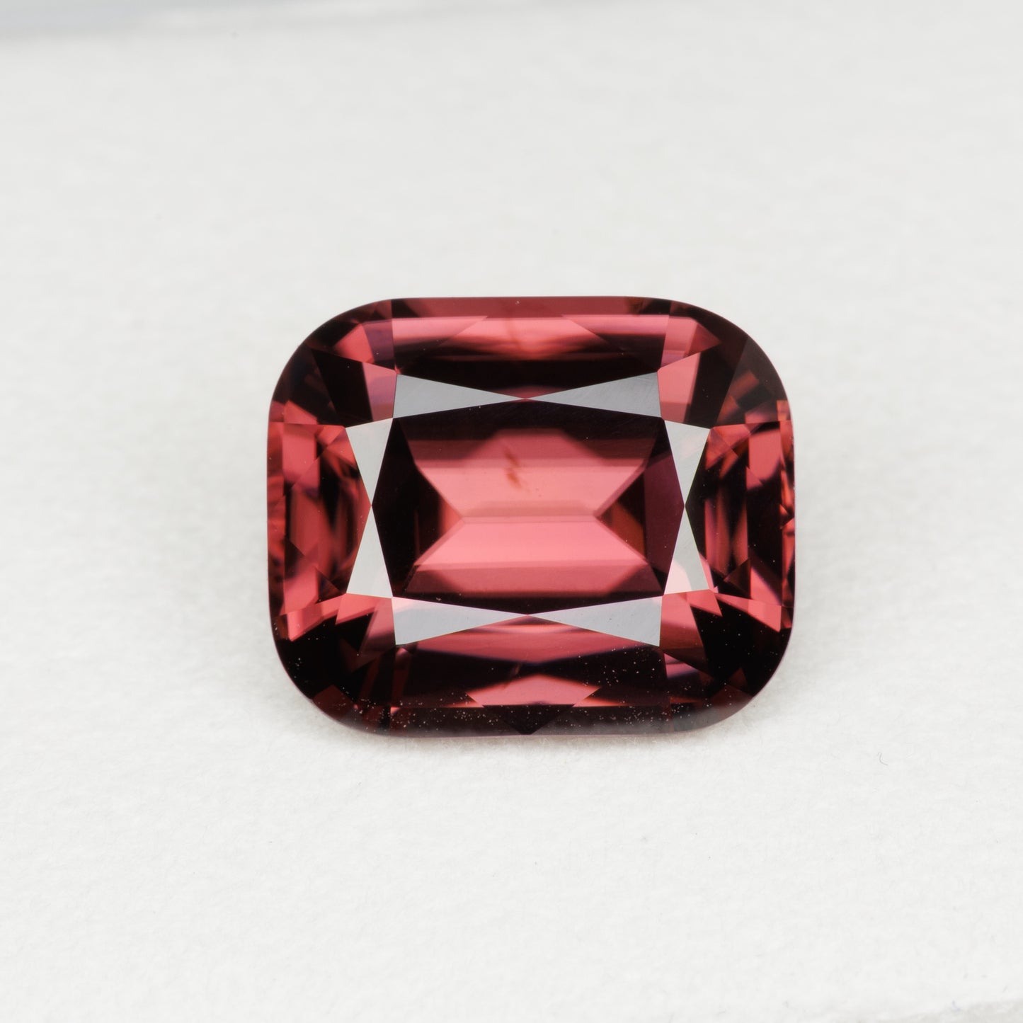 7.15 cts, Faceted red zircon, cushion cut