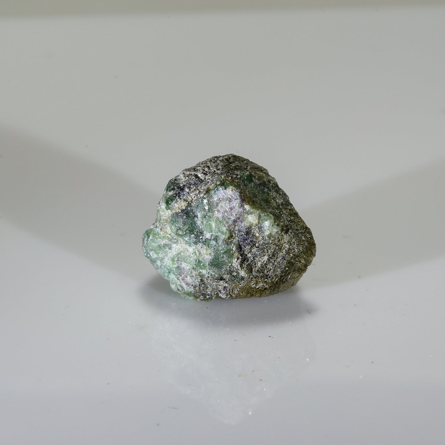 Russian alexandrite rough specimen, 25.4 cts