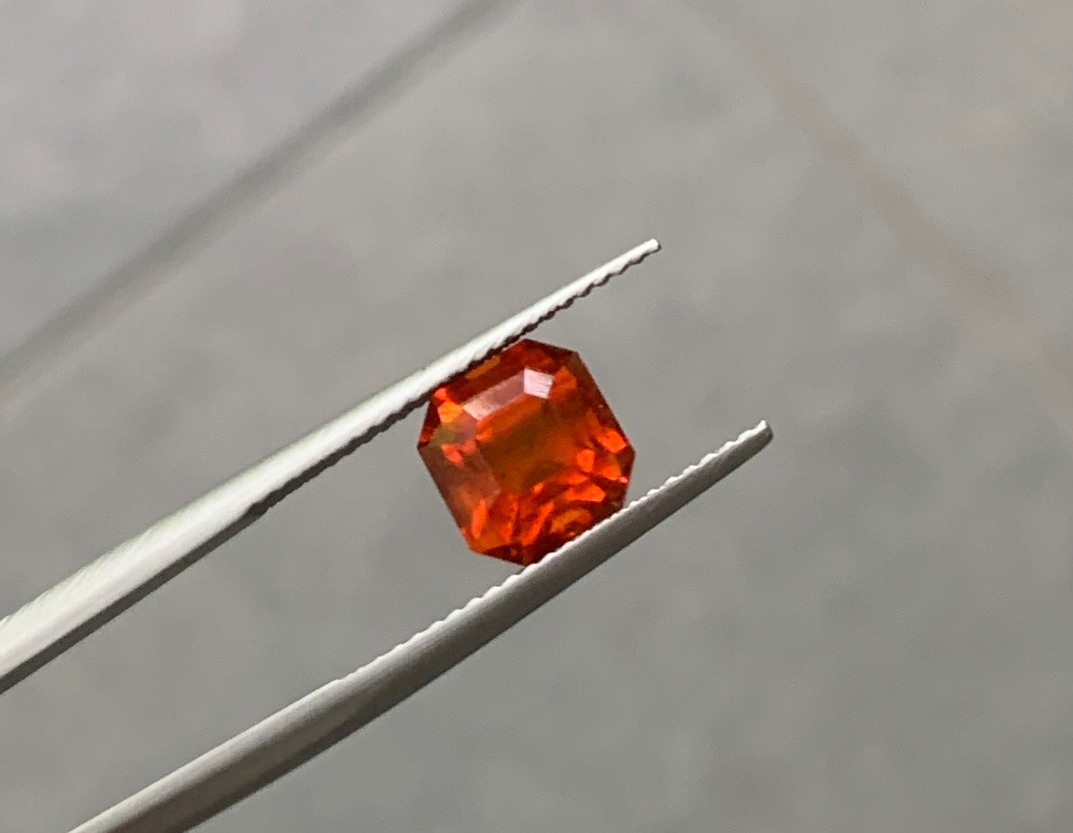 Faceted spessartite garnet 1.8 ct