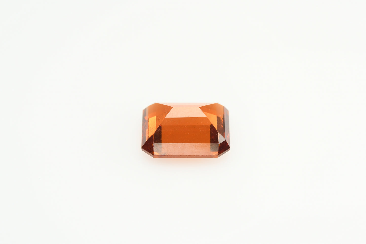 Faceted spessartite orange garnet 2.975 ct