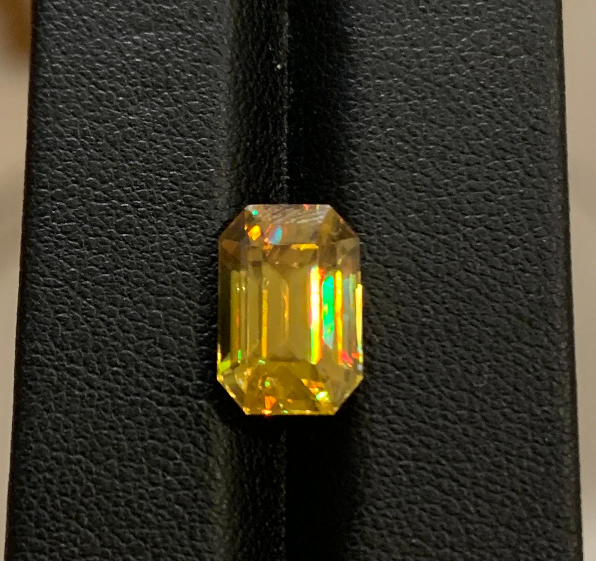 Yellow faceted sphen 5.4 ct