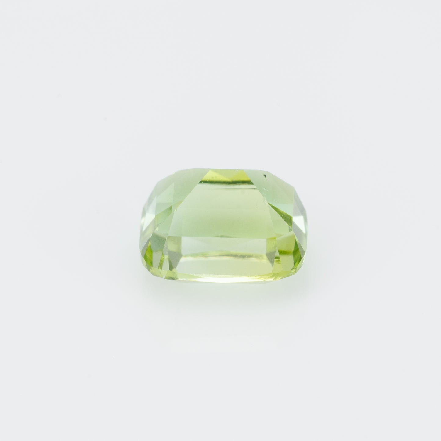2 cts, Faceted mint green tourmaline