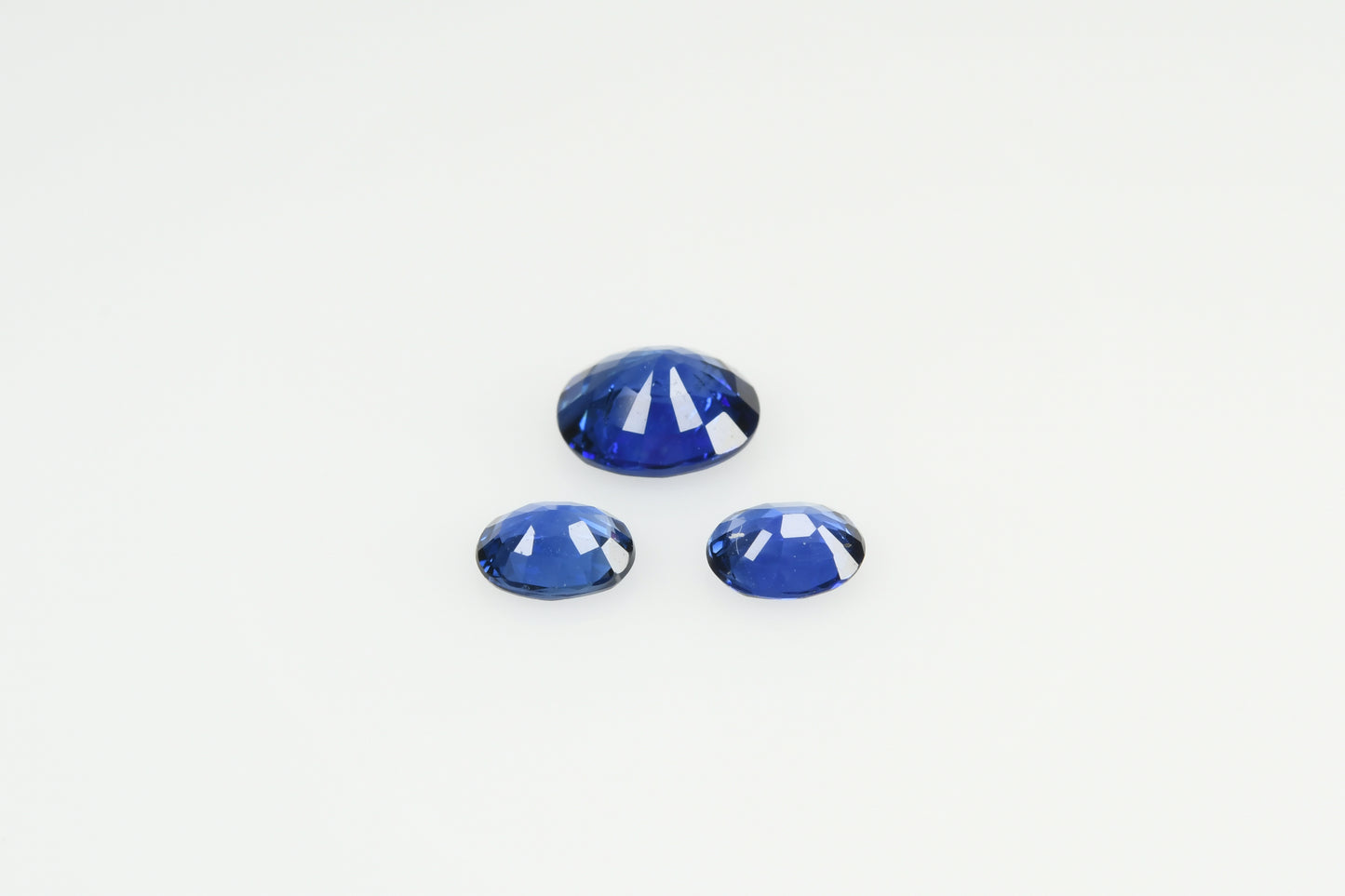 Faceted blue sapphire set