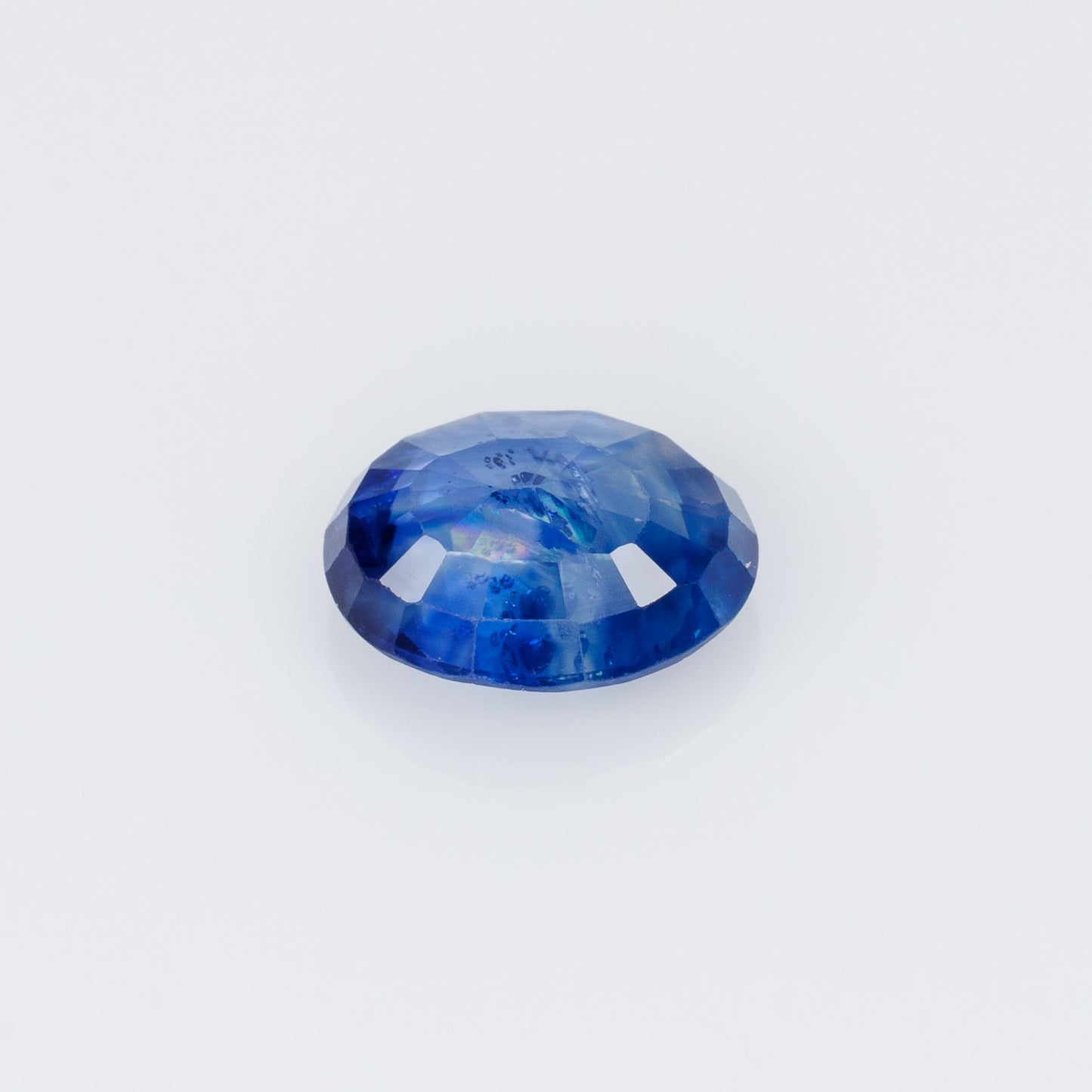 1 carat, Faceted oval blue sapphire