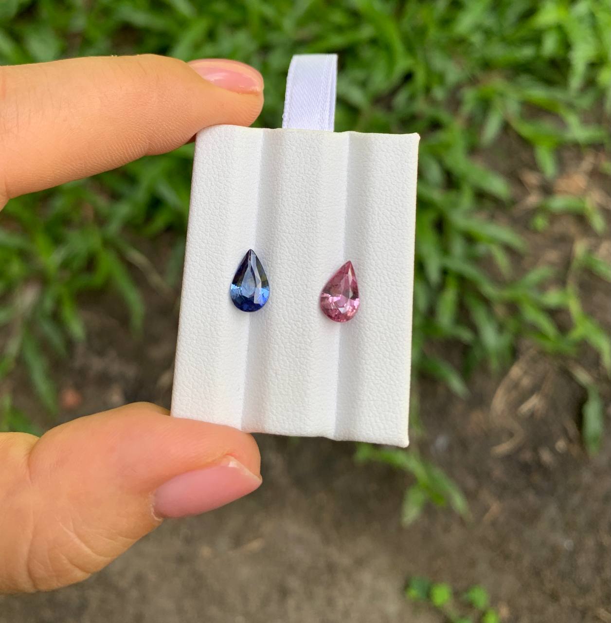 Faceted sapphires pair 2.23 ct