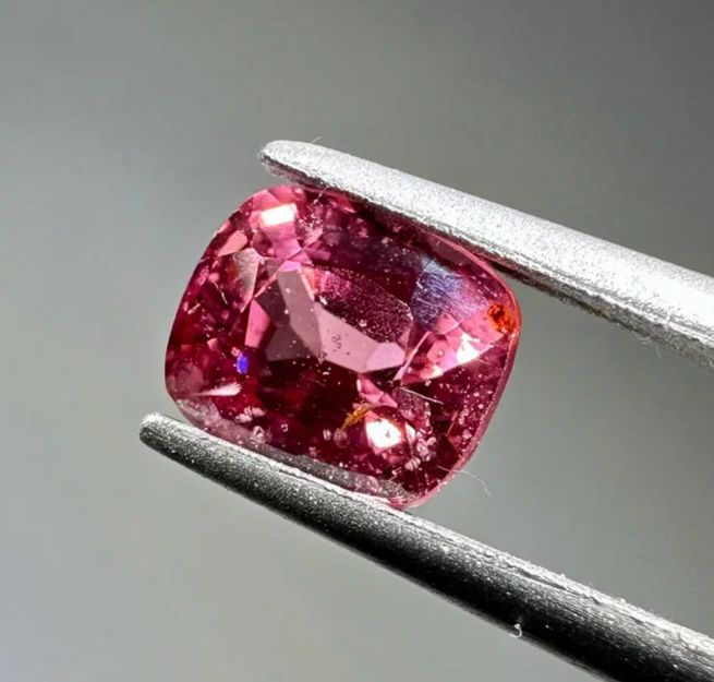 Burmese Spinel 1.10 ct