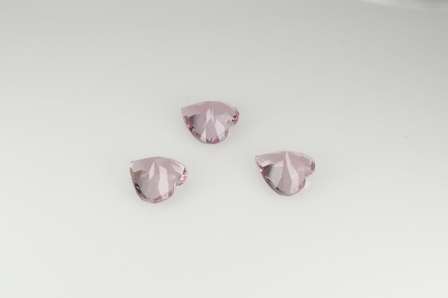 Set of pink morganists in the form of a heart, 4.38 carats