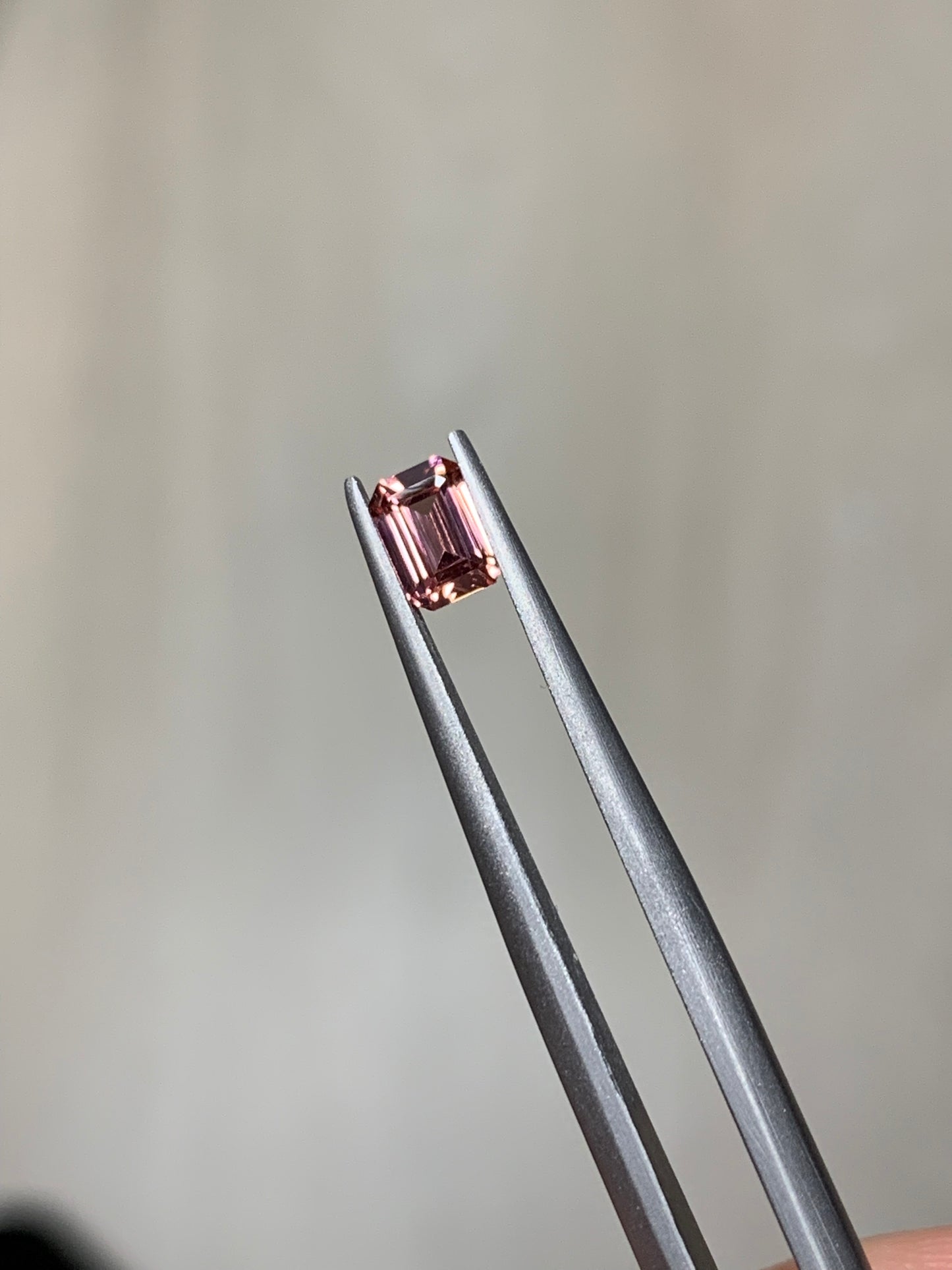 Faceted spinel in the color of Padparadscha 0.5 ct