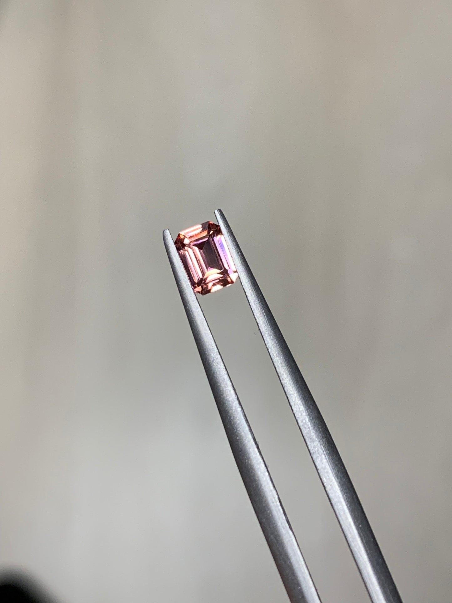 Faceted spinel in the color of Padparadscha 0.5 ct