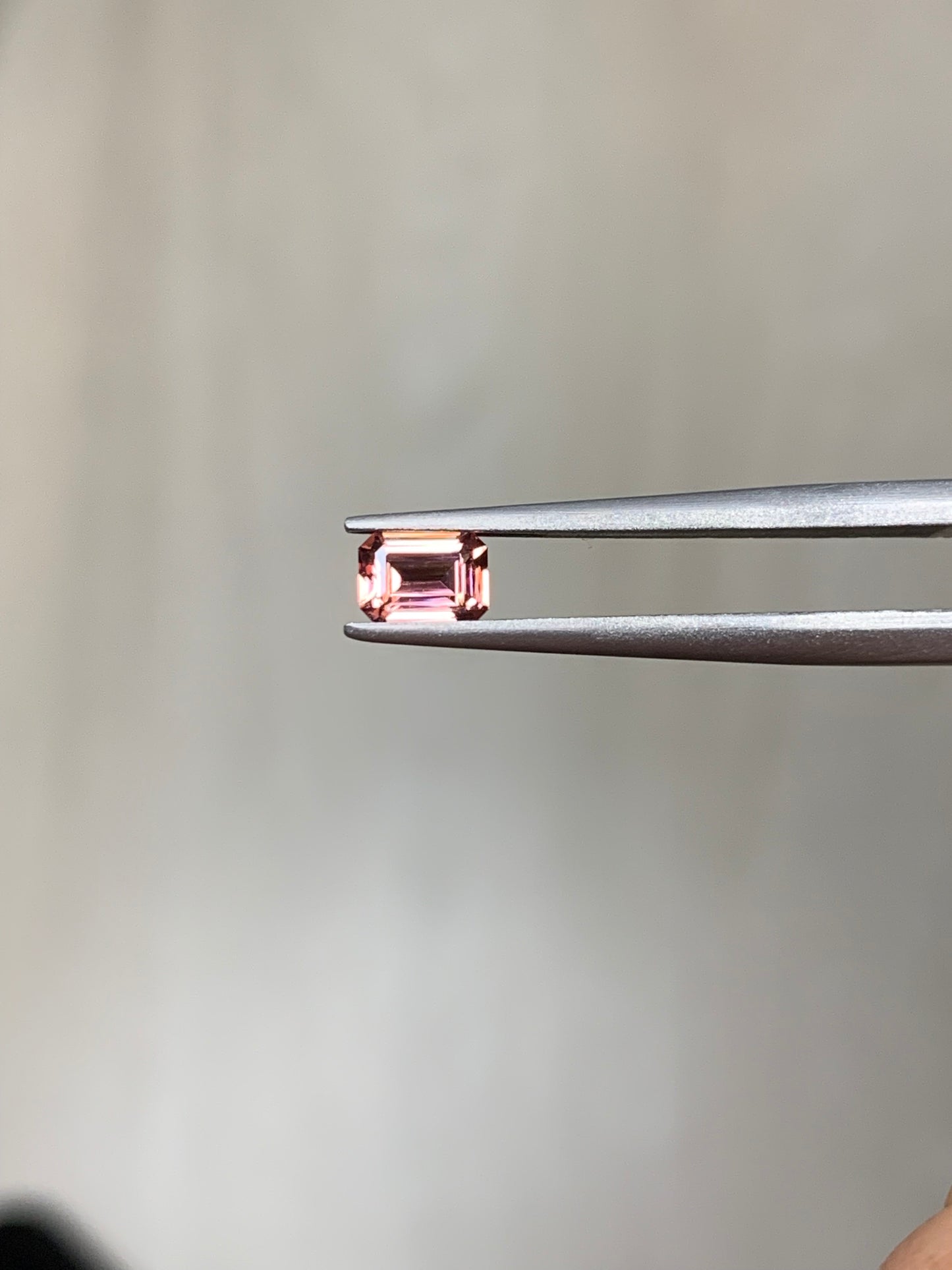 Faceted spinel in the color of Padparadscha 0.5 ct