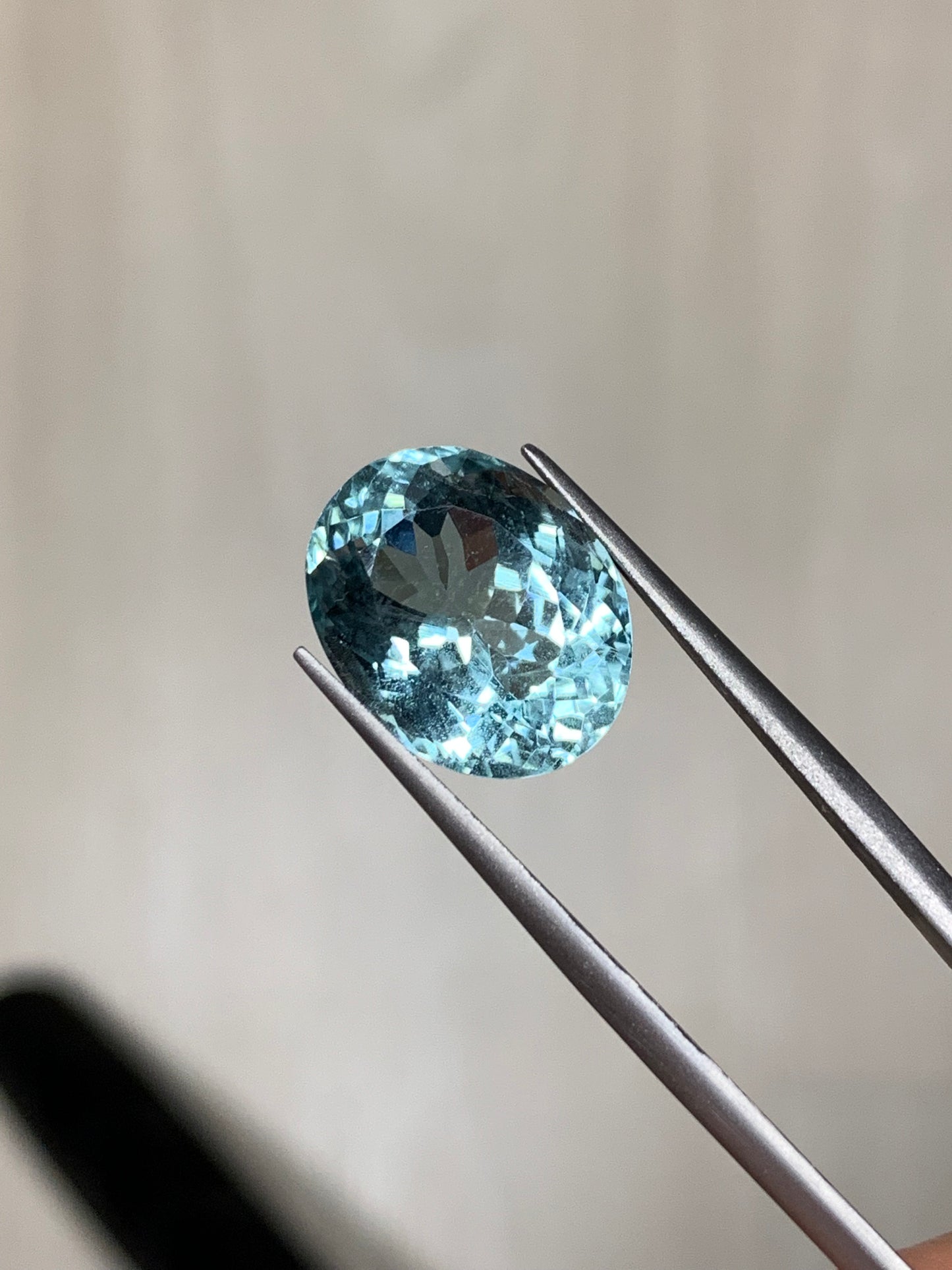 Faceted aquamarine 10.4 ct