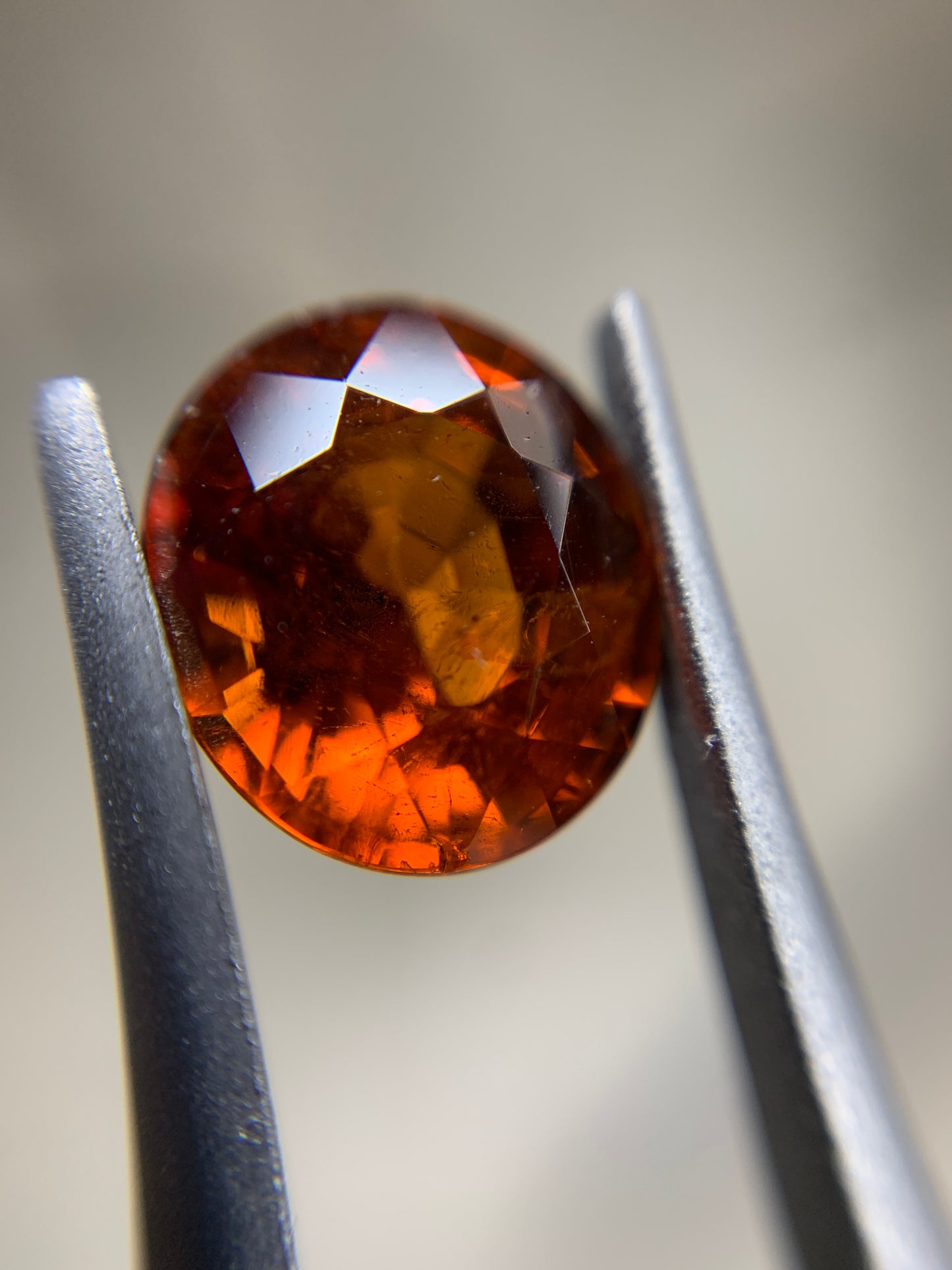 Oval spessartite garnet, Mandarin garnet 2.57 cts