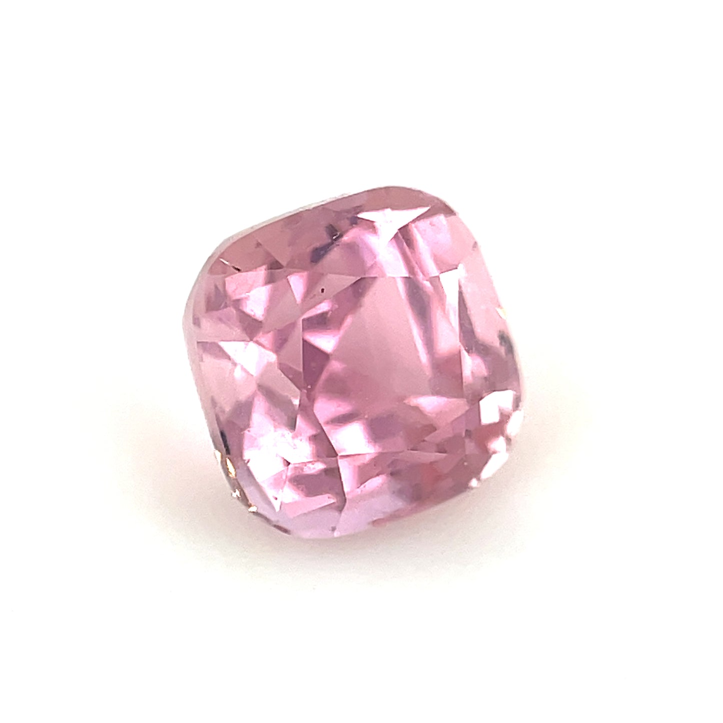 Loop clean pink tourmaline 1.565 ct