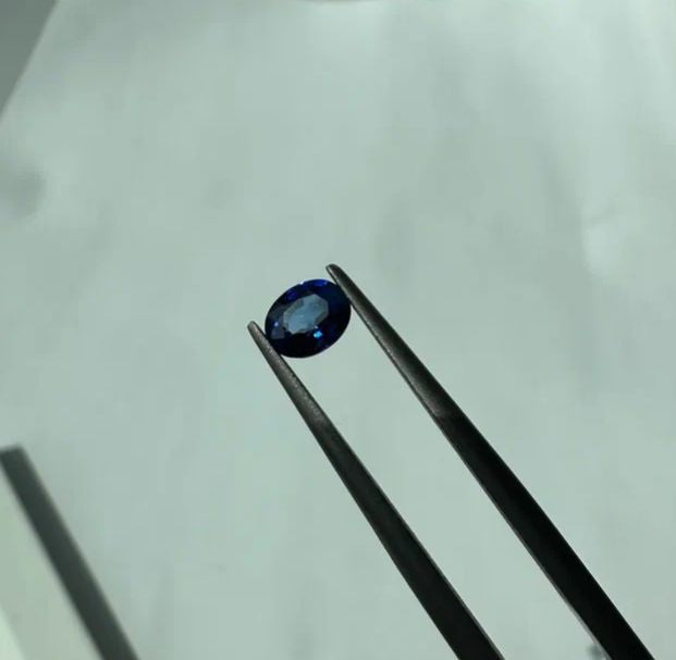 Faceted blue sapphire set