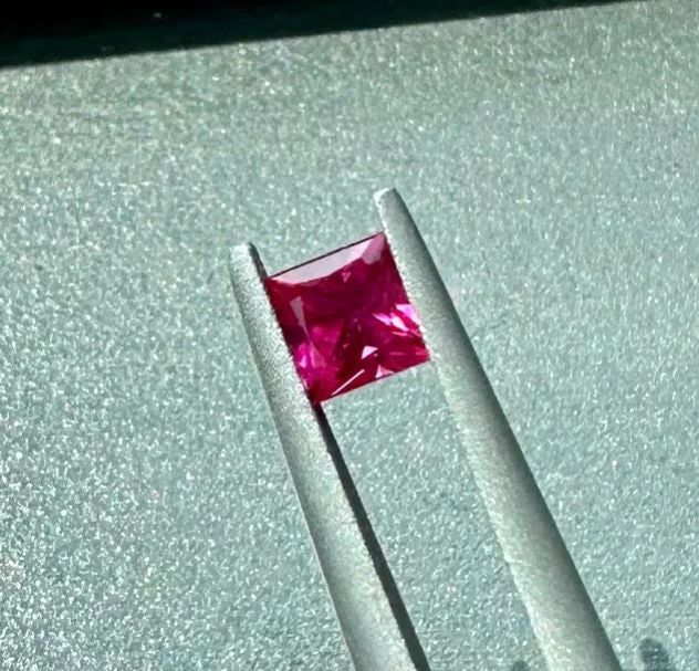 Heated ruby 0.35 ct