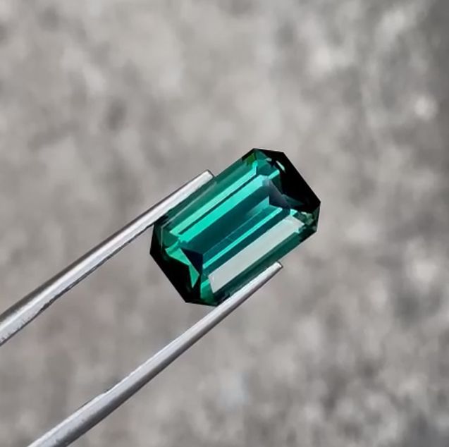 Faceted green tourmaline 6.45 ct