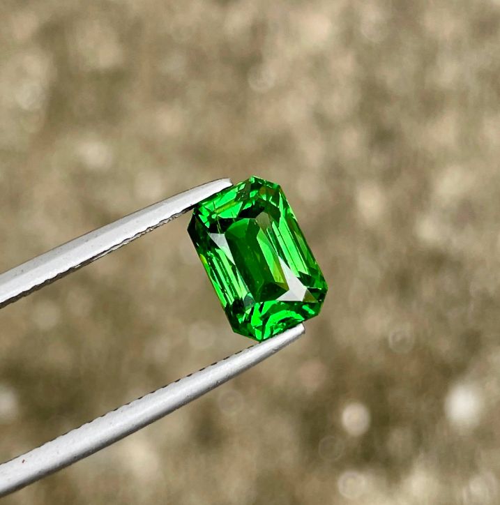 3.57 cts faceted Tsavorite Garnet