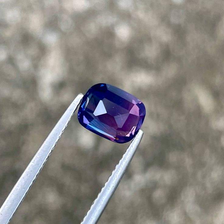 2.75 cts, Faceted Purplish Pink Sapphire