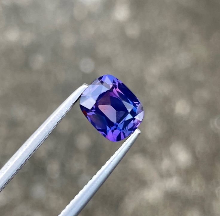 2.75 cts, Faceted Purplish Pink Sapphire