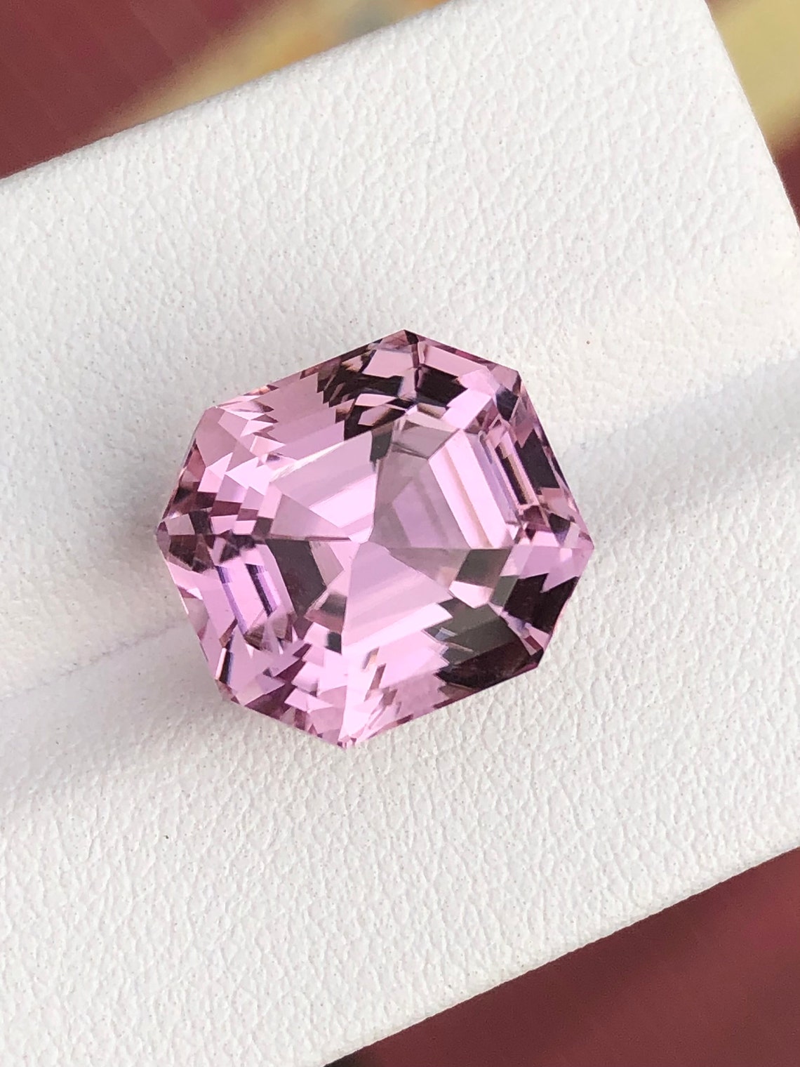 Faceted kunzite 13.7 ct