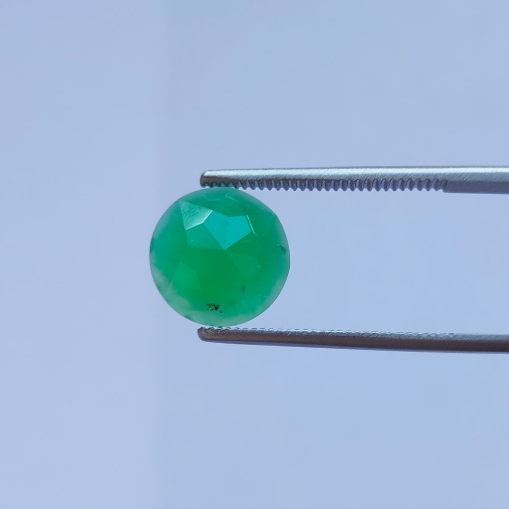 Faceted chrysoprase 2.5 ct