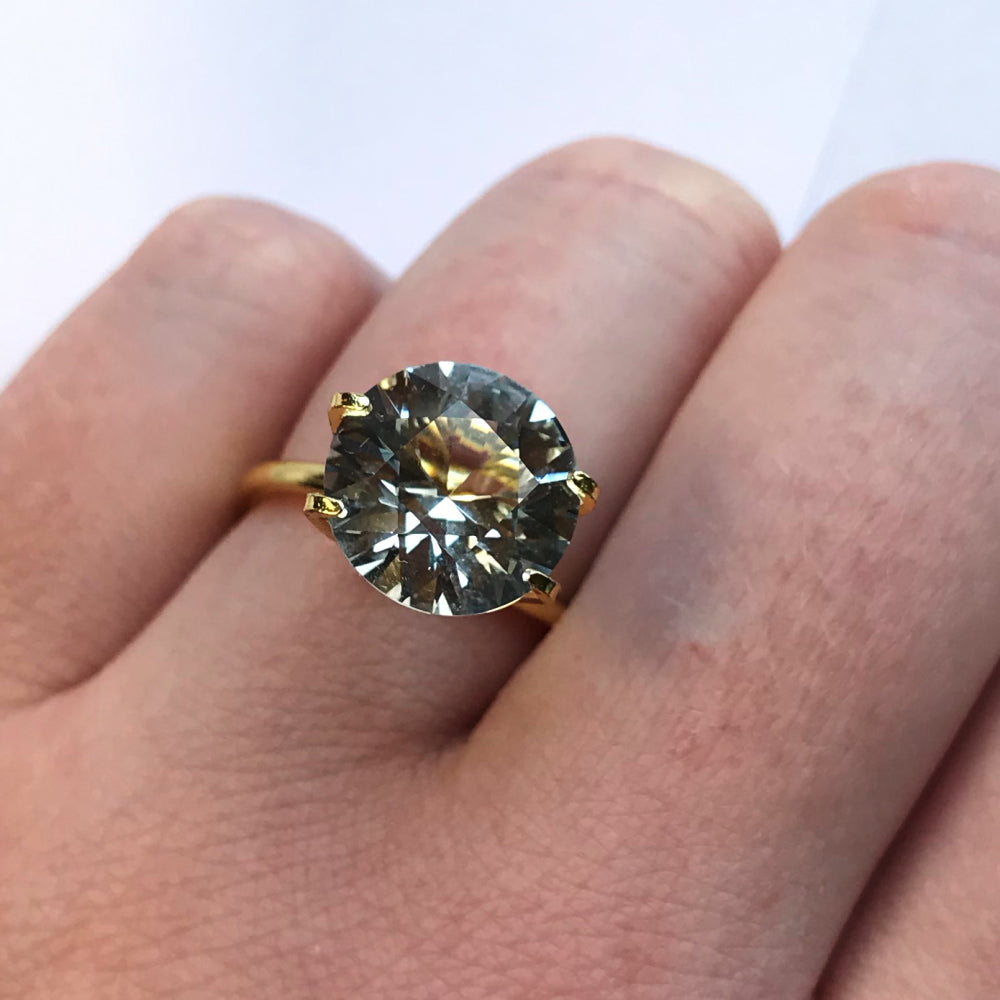 Faceted topaz 4.92 ct