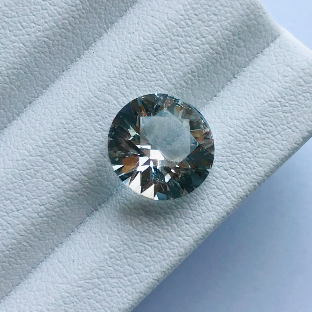 Faceted topaz 4.92 ct