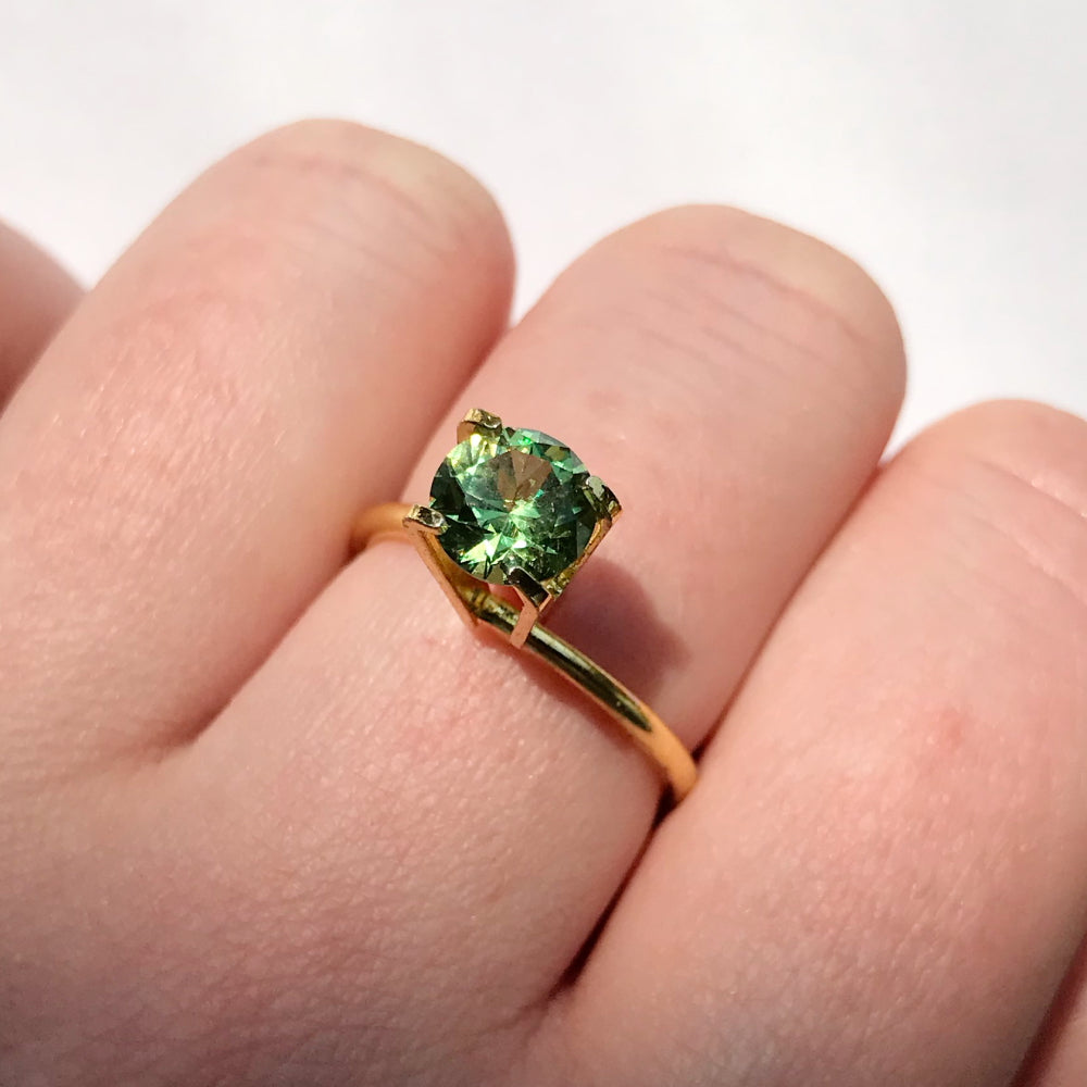 Faceted demantoid garnet 1.25 ct